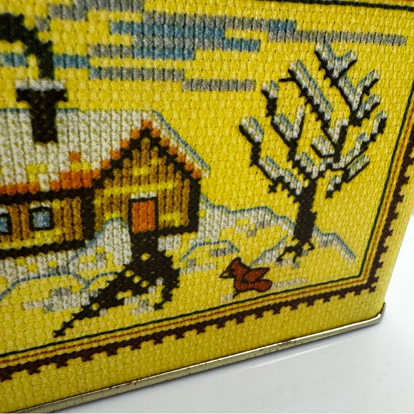 Home Sweet Home Square Tin, Vintage Cross-Stitch Style Home Sweet Home Container - Picture 7 of 9